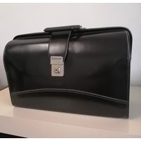 Портфель саквояж СССР. Замок рабочий, ключа нет. Состояние!