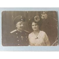 Фотография Титулярного советника с супругой. Медаль "За усердие" на Станиславской ленте. До 1917 года.