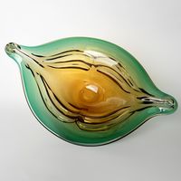 Ваза для фруктов цветное стекло Чехия винтаж высота 11см ширина 29 x 19см