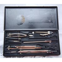 Готовальня. Набор чертежный. НЧ-11-2-04. СССР