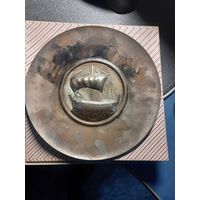 Тарелочка сувенирная Икорница Кораблик Фрегат серебро Ag 830 125 гр. разумный торг