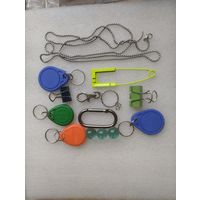 Цепь брелки и другие.