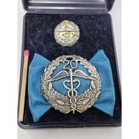Комплект знак и фрачник Финляндия. таможня. За выслугу 20 лет. серебро, 830