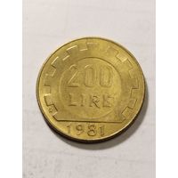 Италия 200 лир 1981