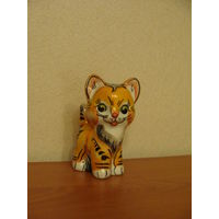 Кот, котик фарфоровый (статуэтка)