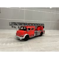 1/43 Mercedes L1519 пожарный
