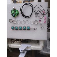 Кольца и другие вещи.