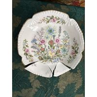 Тарелка Цветы Aynsley Англия в ремонт или для творчества