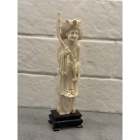 Фигурка из БИВНЯ МАМОНТА. Рыбак.20,5 см.   Распродажа коллекции!!!