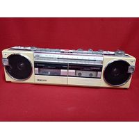С рубля без мц. магнитофон Sanyo M-W15K  made in japan , 3.5кг. 48х15х12см.