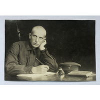Красноармеец г. Никольск-Уссурийский  1929 г. на петлицах шифровки 85