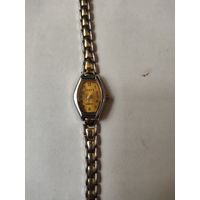 Часы женские Gucci
