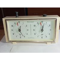 Часы шахматные  - механические Янтарь .