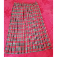 Юбка шотландка плиссе из плотной ткани с красивым переплетением, производство Англия. Пояс на резинке, хорошо держит форму, легка в уходе.