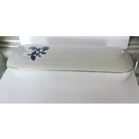 Шкатулка фарфоровая фирмы "Royal Qveen" 20-30-е годы Англия. Размер 8.8-26 см. Высота 4.5 см. Вес 1.2 кг.