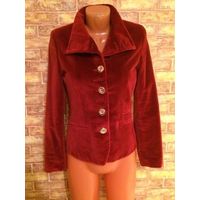 Ассорти жакетов на 40-48 размеры. В наличии 9 штук, цены и описание внутри.