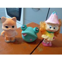 Лот игрушек резиновых