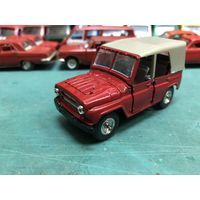 УАЗ-469 оригинальный ярко красный цвет, Тантал, Агат, Саратов, Ульяновск с рубля.