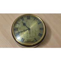 Часы Весна.