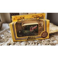 Модель автомобиля Ford Model T 1912 года от Lledo Models of Days Gone