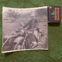 Внук и бабка, д.Скураты Круглянского р-на Могилёвской обл., 1970-е - пер.пол. 1980-х.