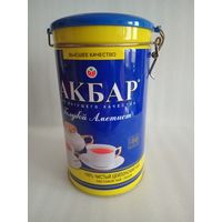 Жестянная банка из-под чая