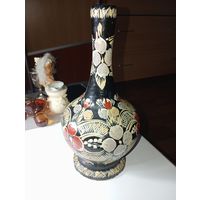 Деревянная бутылка с ручной росписью .