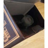 Сувенирная бутылка-без коньяка.