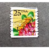 Марка США 1988 год Пчела