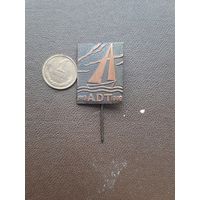 Значок тяжелый ADT 1919-1969