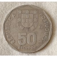 Португалия. 50 эскудо 1986 года.