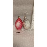 Ёлочные игрушки с рельефными снежинками. 25-7