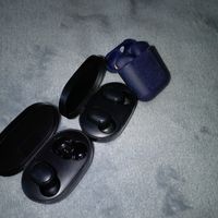 Наушники, рабочие. Одни оригинал 1 наушник.вторые 2 но реплика