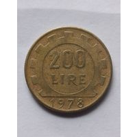 Италия. 200 лир 1978 года. (4)
