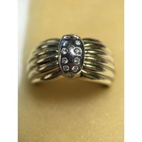 Золотое кольцо. 585 проба. С бриллиантами 12 шт.