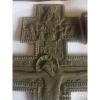 Кресты,на реставрацию. Большой Крест весит 400 грамм