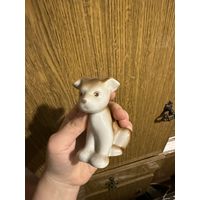 Щенок фарфор