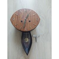 Часы настенные интересные