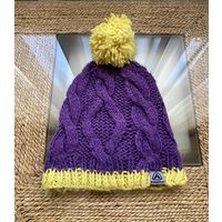 Шапка женская спортивная