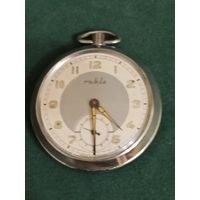 Винтажные карманные часы марки Ruhla (Рухла), изготовлены в Восточной Германии.