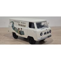 УАЗ-450. Доставка грузов. Автомобиль на службе