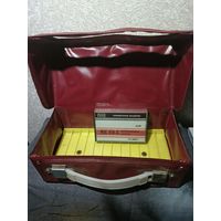 Чемоданчик для хранения кассет + кассета (новая)