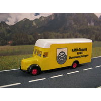 Модель грузового автомобиля Mercedes. Масштаб HO-1:87.