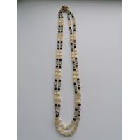 Бусы Сатиновое стекло с морозным стеклом