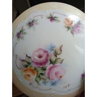 Шкатулка старинная фарфор d 12,5 cm  h 4,1cm