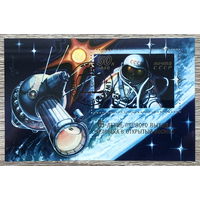 15 лет выходу человека в открытый космос