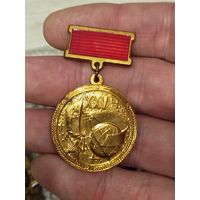 Первый искуственный спутник,тяжелый