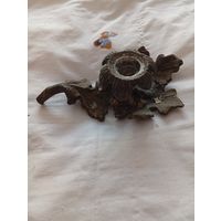 Подсвечник.