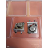 Транзистор КТ604Б (Au) б/у, на радиаторе. Цена за 2 шт.