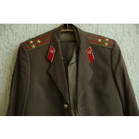 Китель + брюки + рубашка  ( р. 50 - 4 )